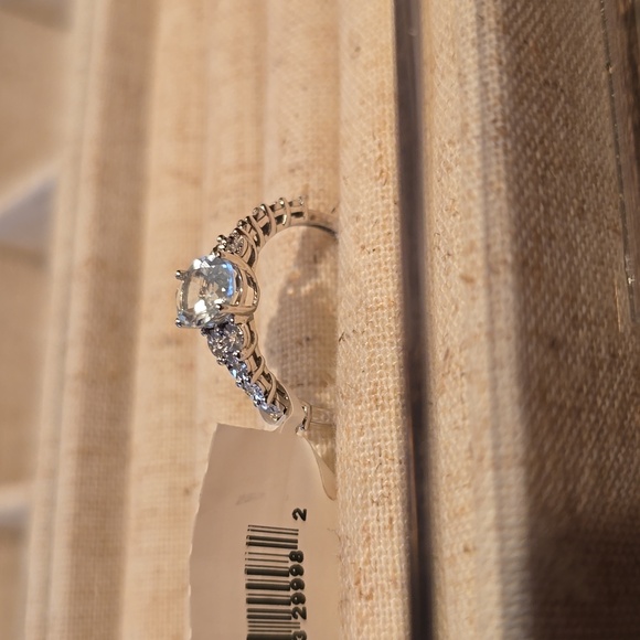 10KW GOLD GENUINE AQUAMARINE  & DIAMOND RING SIZE 7 - Picture 3 of 16